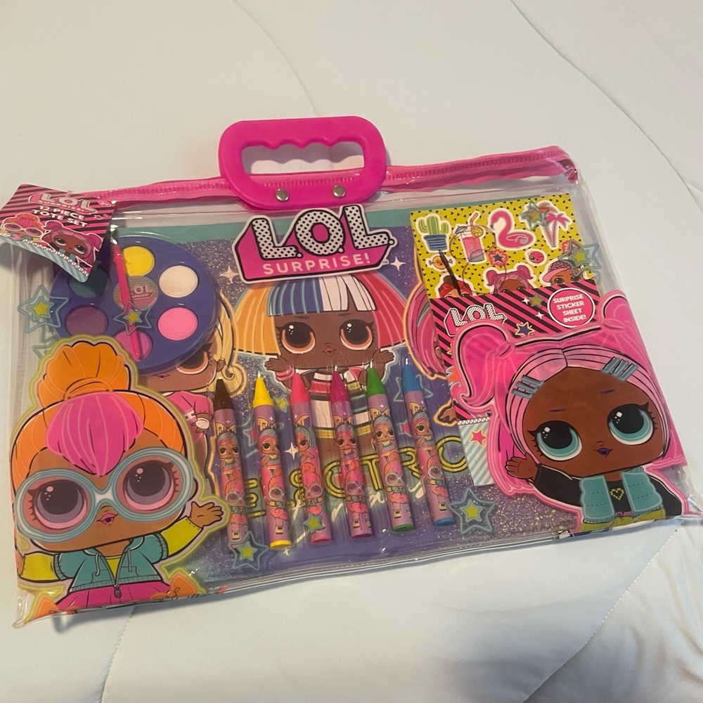 LOL SURPRISE! 12 PIECE TOTE SET